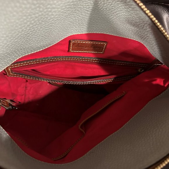 Dooney & Bourke Large East West Sac with matching Wristlet Wallet - Picture 2 of 3